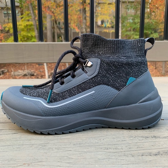 NWOB Vessi Cloudburst High Top Waterproof Shoes in Peak Black size 9 - Picture 11 of 16